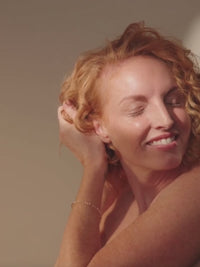 Video of a model using khadi natural Hair Oil (second video)